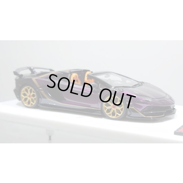 画像5: EIDOLON 1/43 Lamborghini Aventador SVJ Roadster 2020 2 tone paint Alba Cielo / Metallic Black Limited 35 pcs. (5)