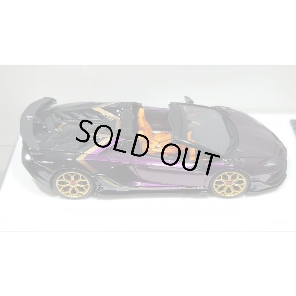 画像8: EIDOLON 1/43 Lamborghini Aventador SVJ Roadster 2020 2 tone paint Alba Cielo / Metallic Black Limited 35 pcs. (8)