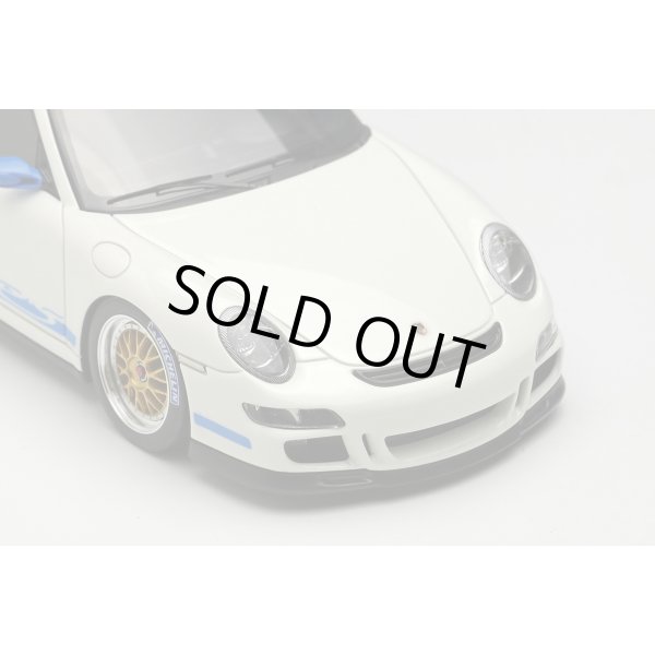 画像4: EIDOLON 1/43 Porsche 911 (997) GT3 RS 2007 (BBS LM Wheel) White / Blue Livery Limited 60 pcs. (4)