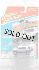 画像: JOHNNY LIGHTNING 1/64 2007 Toyota FJ Cruiser Titanium Silver