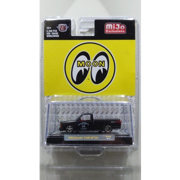 画像1: M2 Machines 1/64 1990 Chevrolet C1500 SS454 Matte Black MOON EQUIPMENT (1)