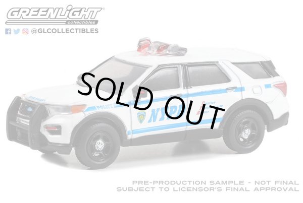 画像1: GREEN LiGHT EXCLUSIVE 1/64 Hot Pursuit - 2020 Ford Police Interceptor Utility - NYPD with NYPD Squad Number Decal Sheet (1)