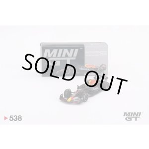 画像: MINI GT 1/64 Oracle Red Bull Racing RB18 #11 Sergio Pérez 2022 Abu Dhabi Grand Prix 3rd Place Sergio Perez