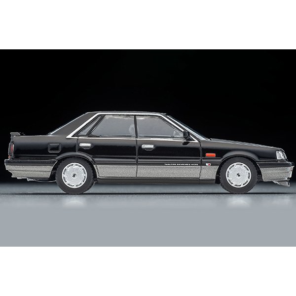 画像4: TOMYTEC 1/64 Limited Vintage NEO Nissan Skyline 4-door HT GTS Twin Cam 24V (Black/Silver) (4)