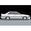 画像4: TOMYTEC 1/64 Limited Vintage NEO Nissan Skyline 4-door HT GT Passage Twin Cam 24V (White) '87 (4)