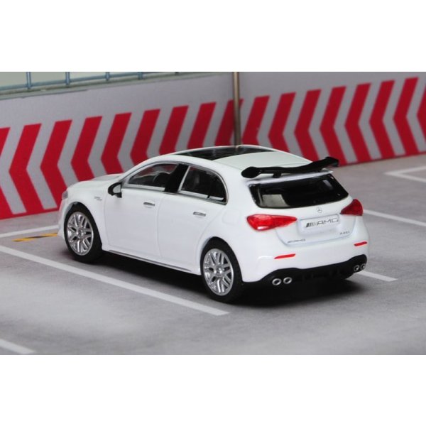 画像2: KILOWORKS 1/64 Mercedes AMG A45 S White (2)