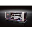 画像2: Tarmac Works 1/64 Toyota Hiace Wagon Custom White (2)