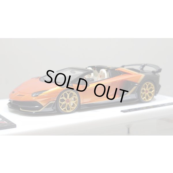画像1: EIDOLON 1/43 Lamborghini Aventador SVJ Roadster 2020 2 tone paint Arancio Pearl / Gunmetallic Limited 35 pcs. (1)