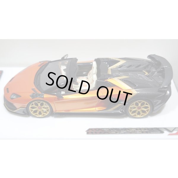 画像4: EIDOLON 1/43 Lamborghini Aventador SVJ Roadster 2020 2 tone paint Arancio Pearl / Gunmetallic Limited 35 pcs. (4)