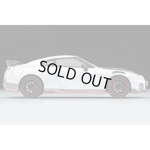 画像4: TOMYTEC 1/64 Limited Vintage NEO NISSAN GT-R NISMO Special edition 2022model (Silver) (4)