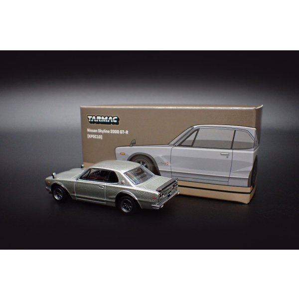 画像2: Tarmac Works 1/64 Nissan Skyline 2000 GT-R (KPGC10) Silver (2)
