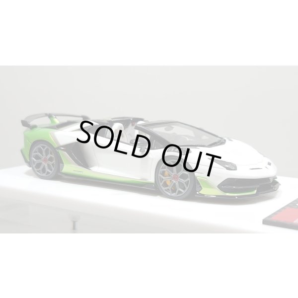 画像5: EIDOLON 1/43 Lamborghini Aventador SVJ Roadster 2020 2 tone paint Pearl White / Giallo Verde Pearl Limited 35 pcs. (5)