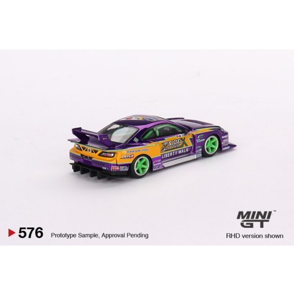 画像3: MINI GT 1/64 Nissan Silvia (S15) LB-Super Silhouette #555 2022 Formula Drift Japan (RHD) (3)