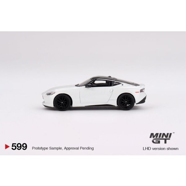 画像3: MINI GT 1/64 Nissan Z Performance 2023 Everest White (LHD) ※ブリスターパッケージ (3)