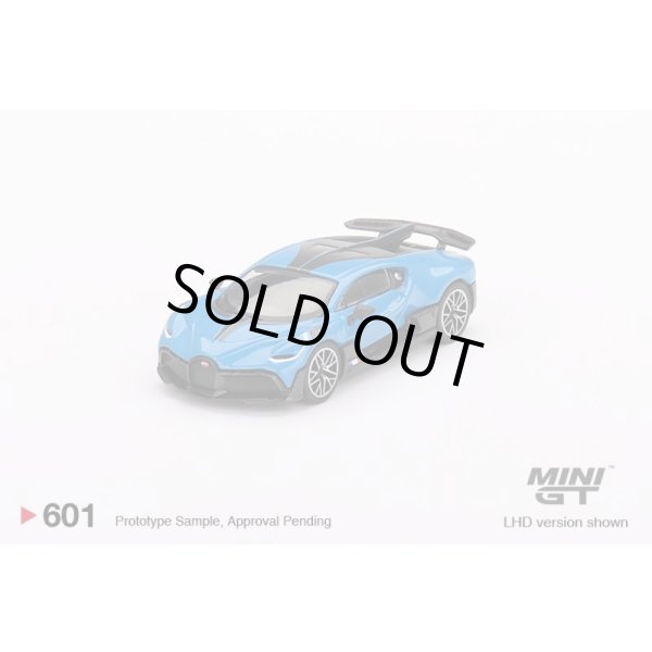 画像1: MINI GT 1/64 Bugatti Divo Blue Bugatti (LHD) ※ブリスターパッケージ (1)