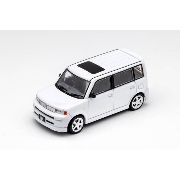 画像1: Die Cast Team 1/64 Toyota bB (RHD) White (1)