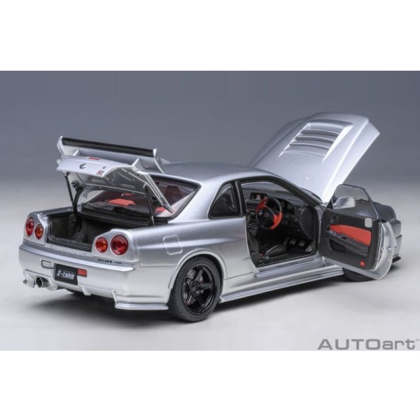 画像15: AUTOart 1/18 Nismo R34 GT-R Z-tune (Z-tune Silver) (15)