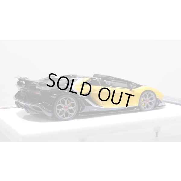 画像7: EIDOLON 1/43 Lamborghini Aventador SVJ Roadster 2020 2 tone paint Grande Giallo pearl / Metallic Black Limited 37 pcs. (7)