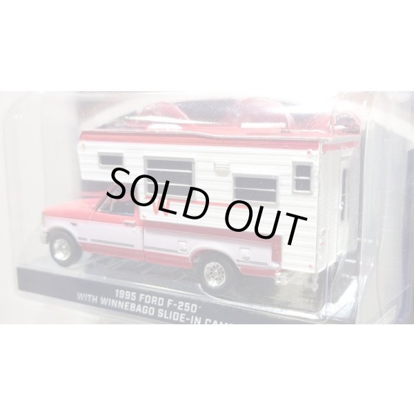 画像5: GREEN LiGHT EXCLUSIVE 1/64 1995 Ford F-250 Long Bed with Winnebago Slide-In Camper - Bright Red and Oxford White (5)