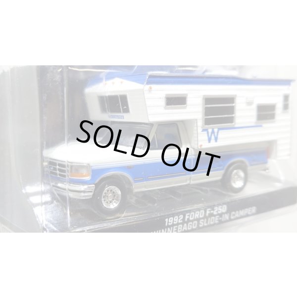 画像4: GREEN LiGHT EXCLUSIVE 1/64 1992 Ford F-250 Long Bed with Winnebago Slide-In Camper - Medium Silver Metallic and Bright (4)