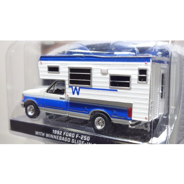 画像5: GREEN LiGHT EXCLUSIVE 1/64 1992 Ford F-250 Long Bed with Winnebago Slide-In Camper - Medium Silver Metallic and Bright (5)