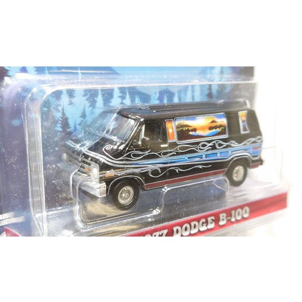 画像4: GREEN LiGHT EXCLUSIVE 1/64 Vannin' - 1977 Dodge B-100 Custom Van - Mountain Sunrise Decoration (4)