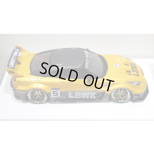 画像8: EIDOLON 1/43 LB-Silhouette WORKS GT 35GT-RR Grande Giallo Pearl / Gum Metallic Two-Tone color Limited 32 pcs. (8)