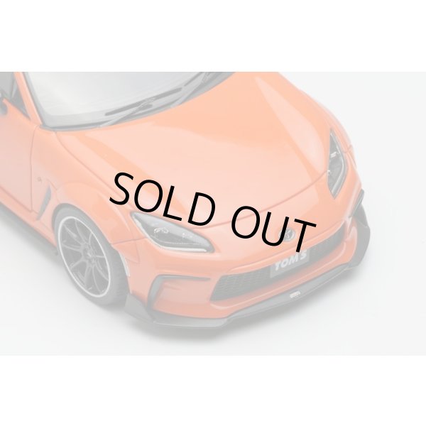 画像6: EIDOLON 1/43 TOM'S GR86 Wide Body 2022 Orenge Limited 100 pcs. (6)