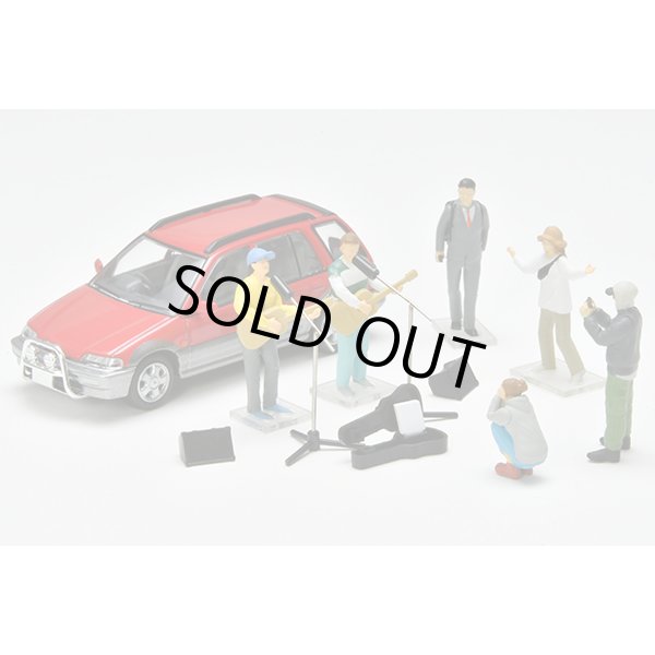 画像1: TOMYTEC 1/64 Diorama Collection 64 #Car Snap 23a Street Live（ホンダ シビックシャトル ビーグル付属） (1)