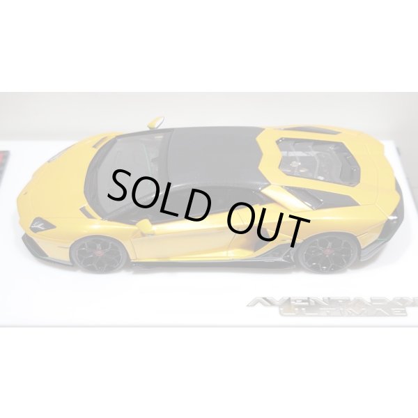 画像4: EIDOLON 1/43 Lamborghini Aventador LP780-4 Ultimae 2021 (Leirion Wheel) Grande Giallo Pearl Carbon Roof Limited 35 pcs. (4)