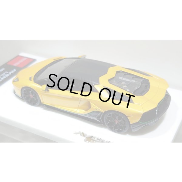 画像12: EIDOLON 1/43 Lamborghini Aventador LP780-4 Ultimae 2021 (Leirion Wheel) Grande Giallo Pearl Carbon Roof Limited 35 pcs. (12)