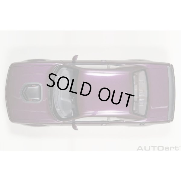 画像7: AUTOart 1/18 Dodge Challenger R/T Scat Pack Widebody 2022 (HELLRAISIN / Metallic Purple) (7)