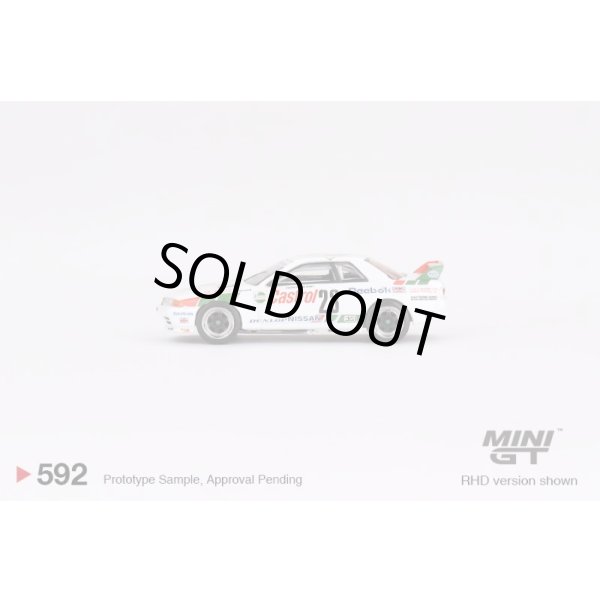 画像3: MINI GT 1/64 Nissan Skyline GT-R R32 Macau Guia Race Winner 1990 Gr.A #23 (RHD) (3)