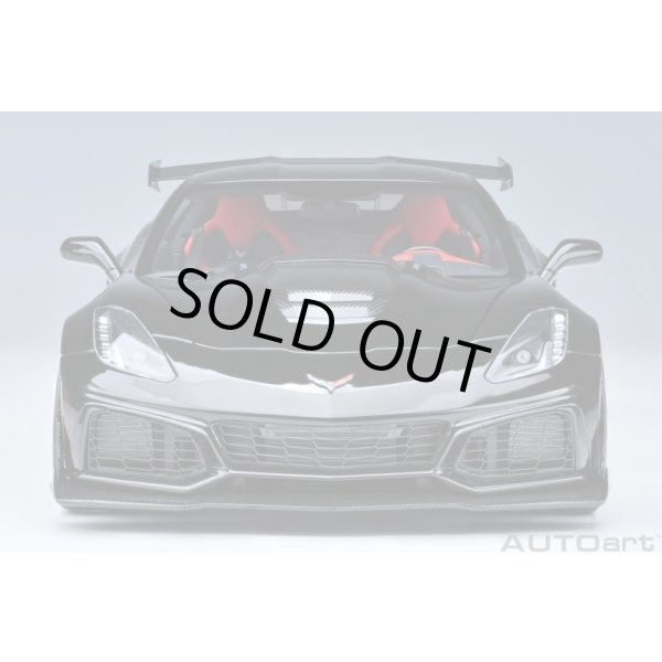 画像5: AUTOart 1/18 Chevrolet Corvette (C7) ZR1 (Black) (5)
