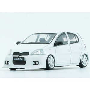 画像: BM CREATIONS 1/64 Toyota Yaris / Echo / Vitz 1998 5-door White (RHD)