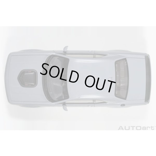 画像7: AUTOart 1/18 Dodge Challenger R/T Scat Pack Widebody 2022 (SMOKE SHOW / Gray) (7)