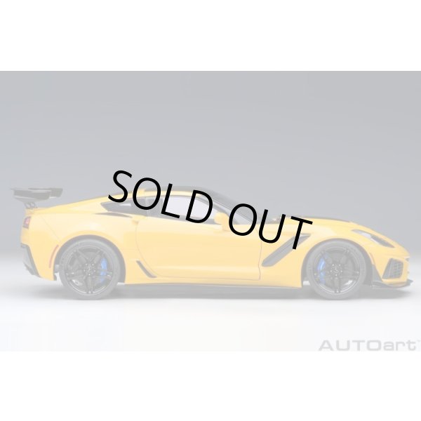 画像4: AUTOart 1/18 Chevrolet Corvette (C7) ZR1 (Yellow) (4)