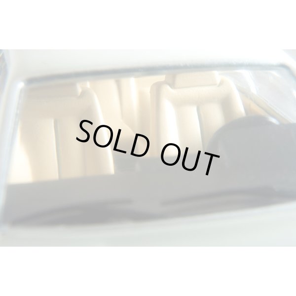 画像7: TOMYTEC 1/64 Limited Vintage Neo LV-N Ferrari 412 (White) (7)