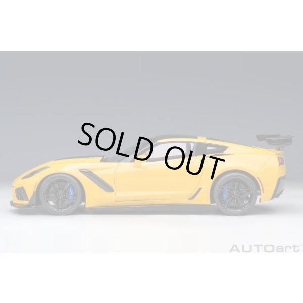 画像3: AUTOart 1/18 Chevrolet Corvette (C7) ZR1 (Yellow) (3)