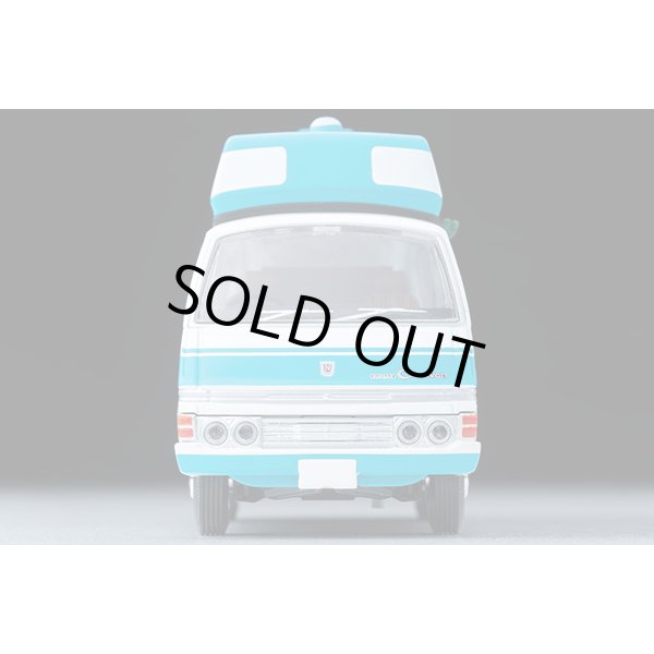 画像5: TOMYTEC 1/64 Limited Vintage Neo Nissan Caravan Camper (White/Light Blue) '73 (5)