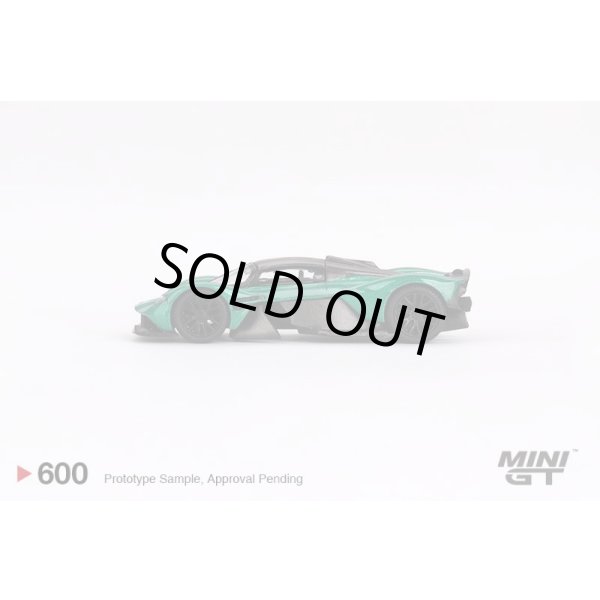 画像3: MINI GT 1/64 Aston Martin Valkyrie Aston Martin Racing Green (LHD) (3)