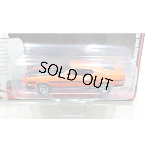 画像3: auto world 1/64 1971 Ford Mustang Boss 325 Calypso Coral (3)