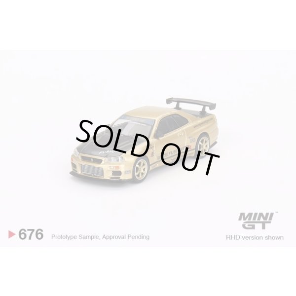 画像2: MINI GT 1/64 Nissan Skyline GT-R R34 Top Secret Gold (RHD) Japan exclusive (2)