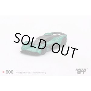 画像: MINI GT 1/64 Aston Martin Valkyrie Aston Martin Racing Green (LHD)