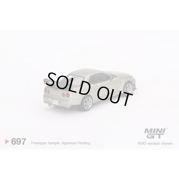 画像2: MINI GT 1/64 Nissan Skyline GT-R R34 Tommy Kaira R-z Millennium Jade (RHD) (2)