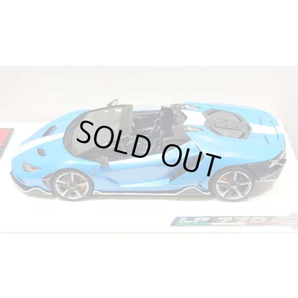 画像4: EIDOLON 1/43 Lamborghini Centenario Roadster 2016 Azzurro Pearl Limited 35 pcs. (4)