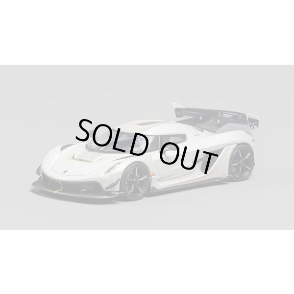 画像3: CM MODEL 1/64 Koenigsegg Jesko Attack Pearl White (3)