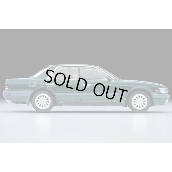 画像4: TOMYTEC 1/64 Limited Vintage Neo Nissan Laurel Twin Cam 24V Medalist (Green) '89 (4)