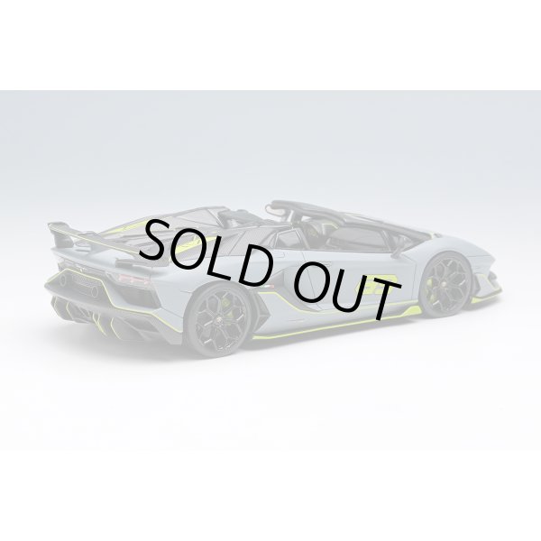 画像4: EIDOLON COLLECTION 1/43 Lamborghini Aventador SVJ 63 Roadster 2019 Grigio Acaso Limited 63 pcs. (4)