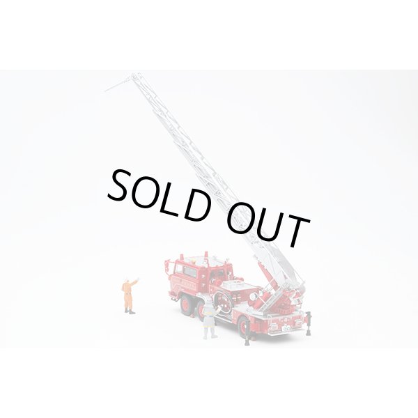 画像9: TOMYTEC 1/64 Limited Vintage NEO Hino TC343 Ladder Fire Truck (尾鷲消防署) (9)
